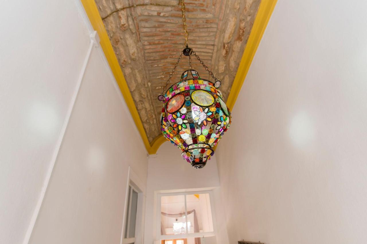 Charming Town House Just 500M From The Marina And Its Well Known Typical Market Олян Екстер'єр фото